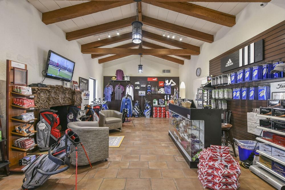 Rancho Viejo Resort エクステリア 写真
