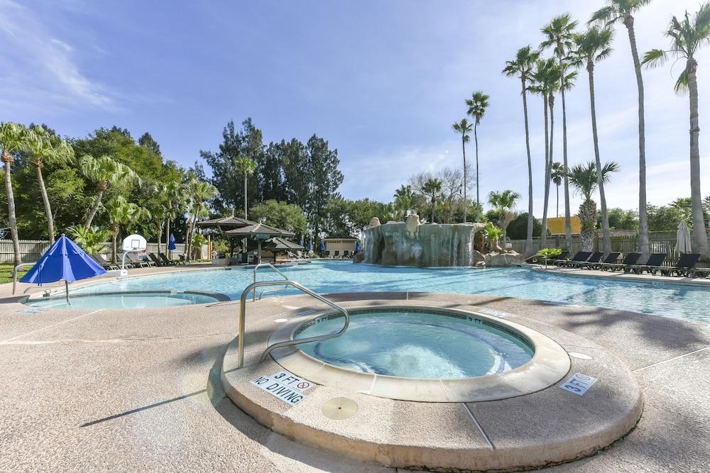 Rancho Viejo Resort エクステリア 写真